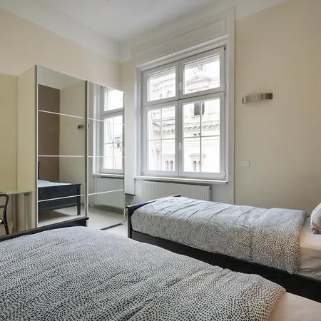 Panorama Basilika Luxury 3 Bedrooms Imperial Suite Budapest